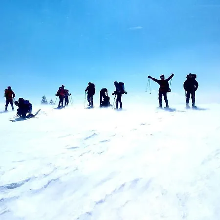 Ozerniy Lodge Lazeshchyna