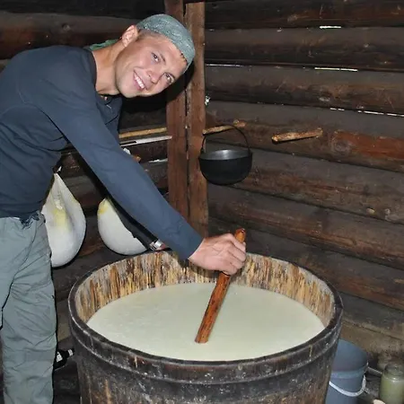 Ozerniy Lazeshchyna