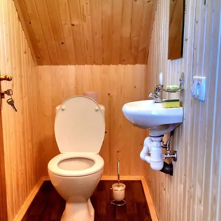 Ozerniy * Lazeshchyna